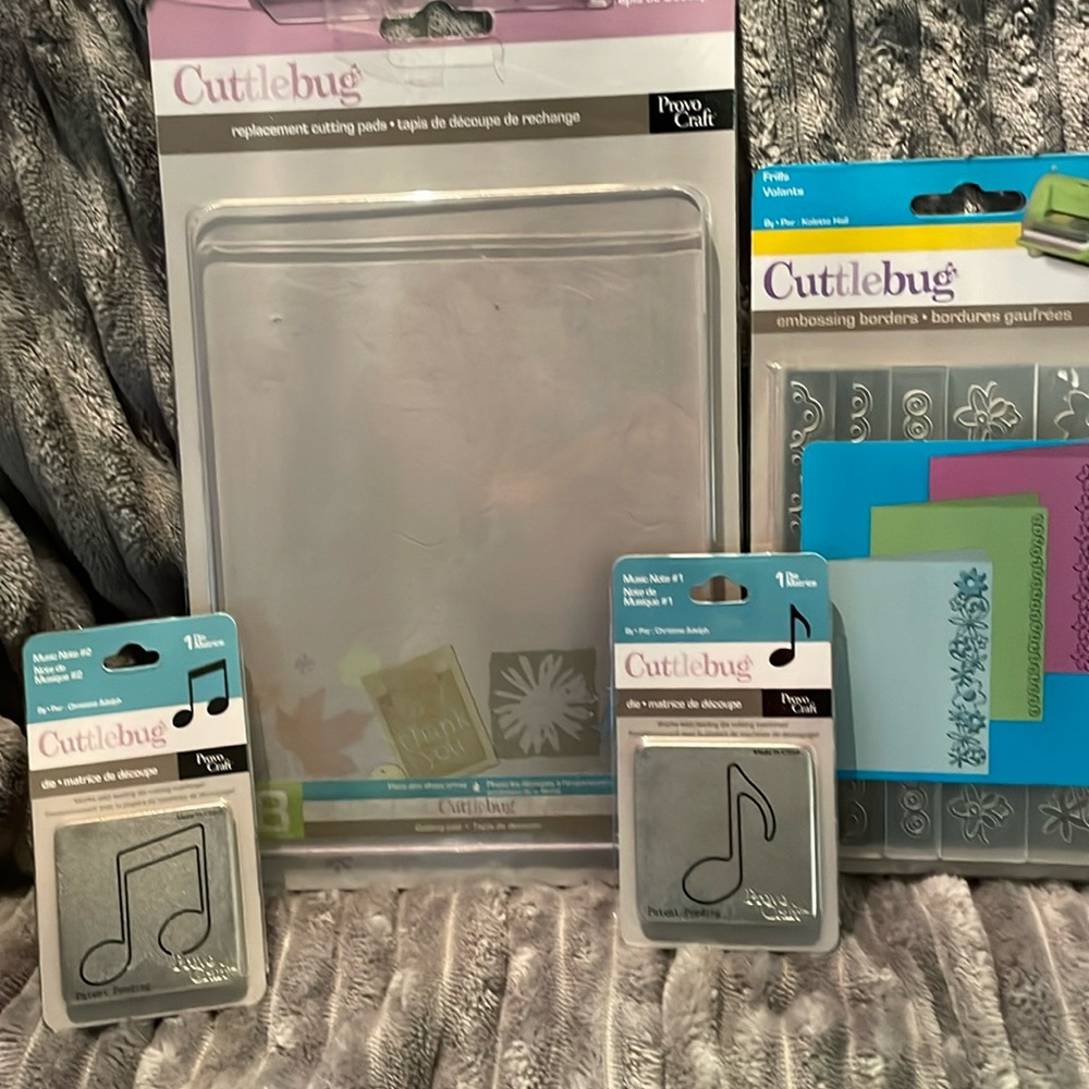 Cutterbug replacement cutting board, embossing boarders, 2 music notes